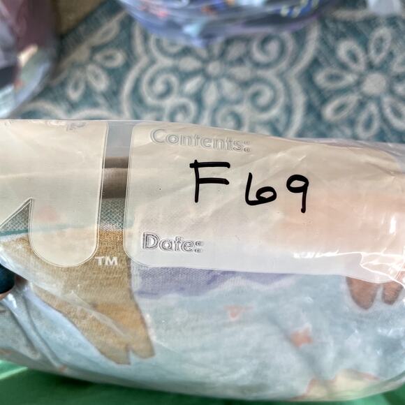 Screen Stars Best Wild Things Coyotes and Rabbits Desert Graphic T-Shirt Size L - Picture 6 of 6